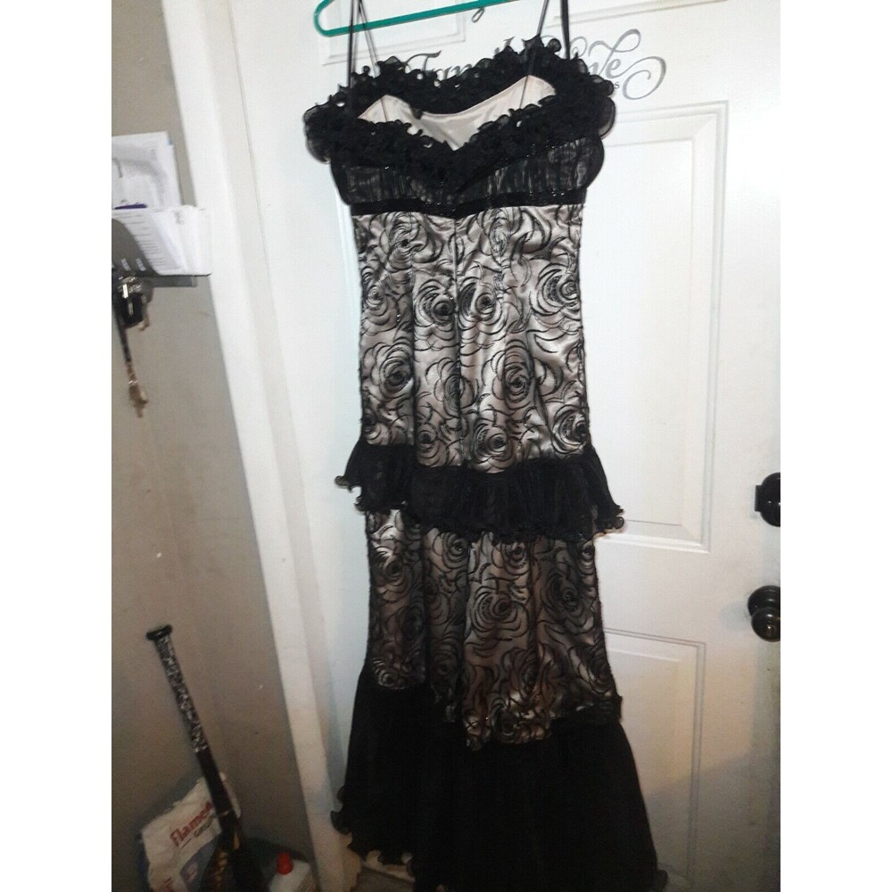 Tina Di Martina Custom Boutique Heavy Lace/Cut Crystals Black Dress-V SZ 10